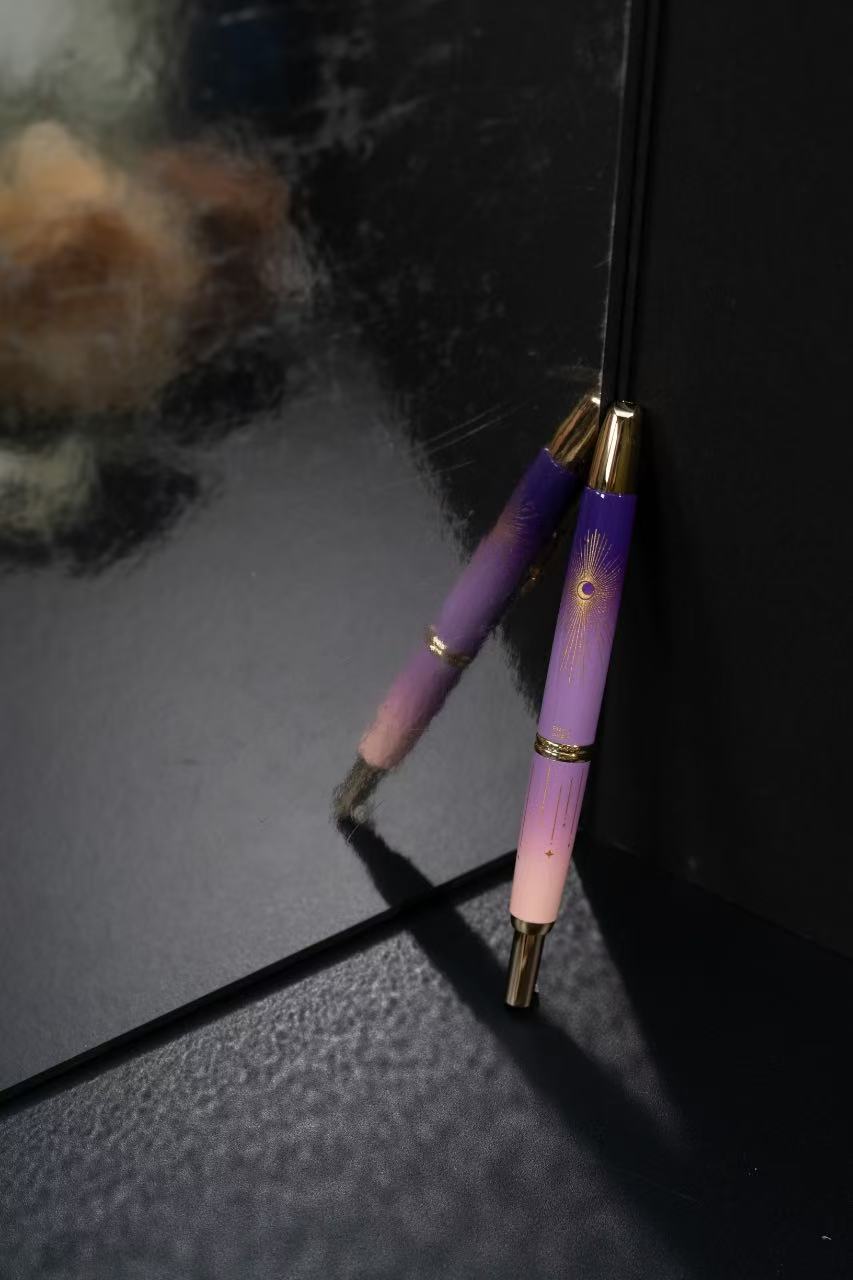 Pilot Capless “Star & Moon” – Kingstone 35th Anniversary Limited Edition