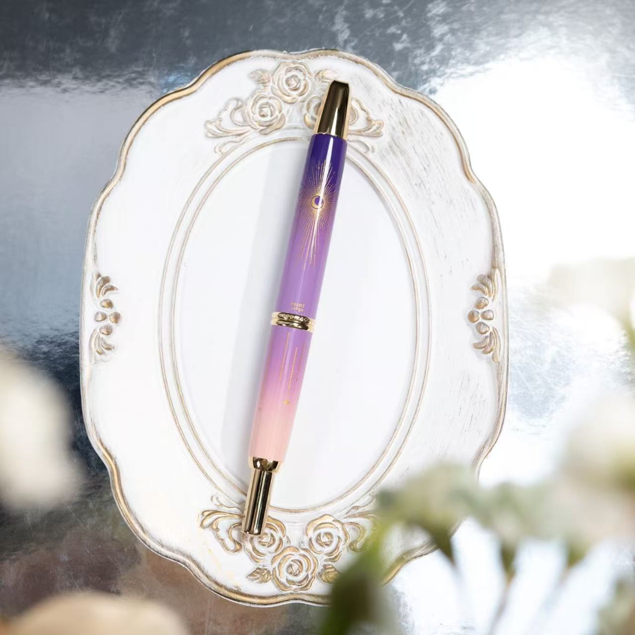Pilot Capless “Star & Moon” – Kingstone 35th Anniversary Limited Edition