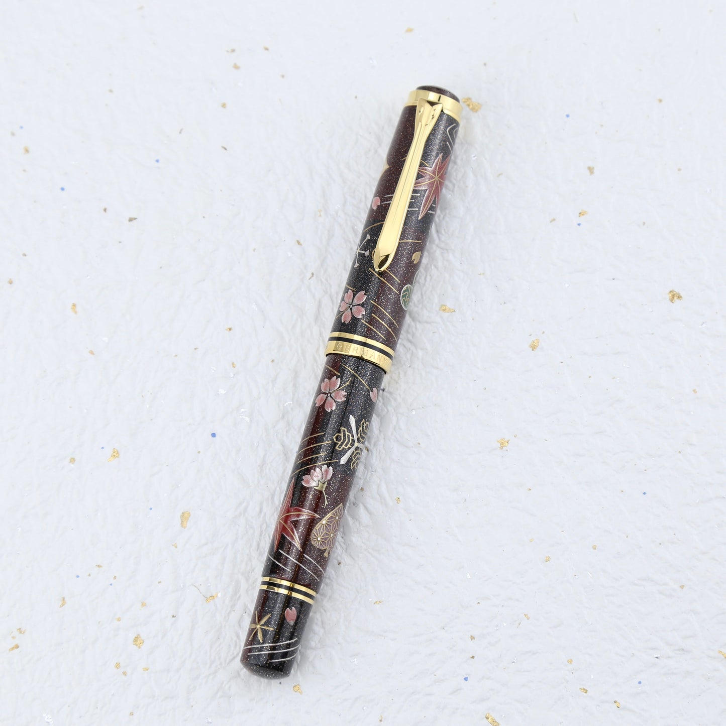 Pelikan Shiki Kōmori (四季幸守) Maki-e Fountain Pen