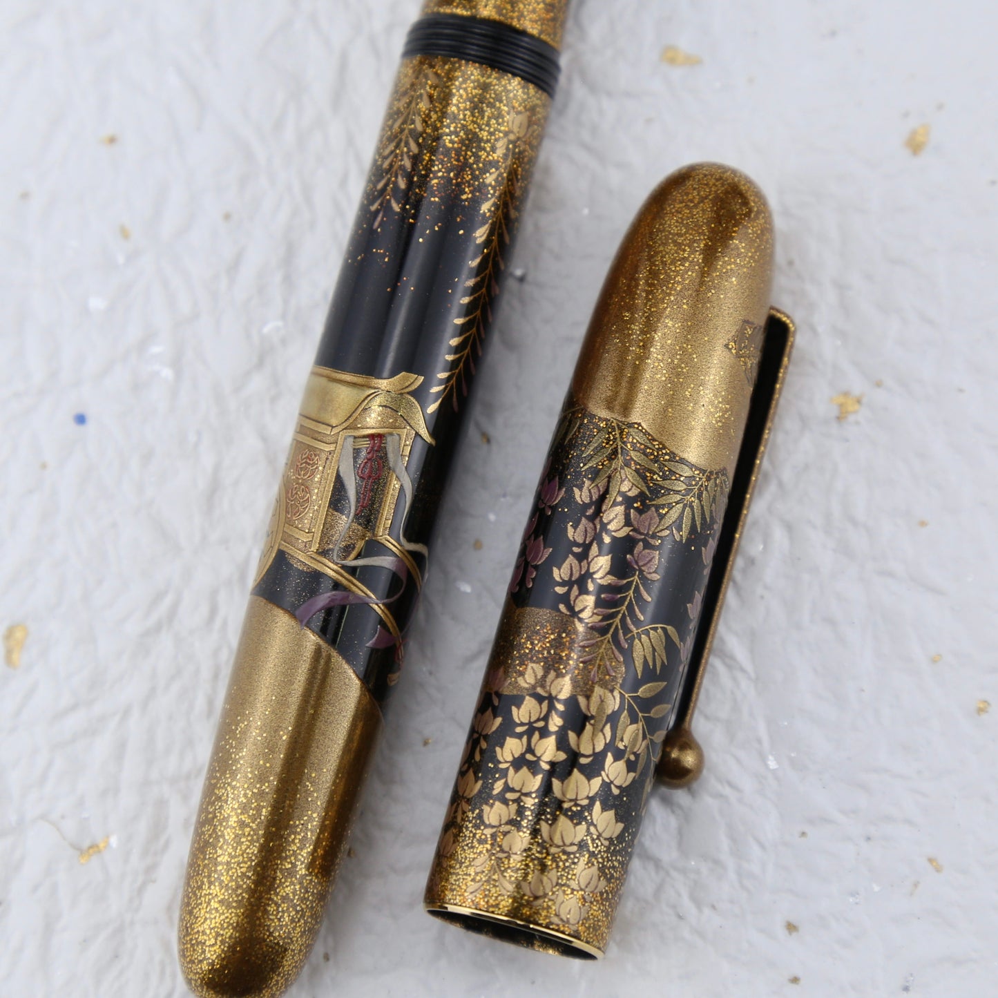 Namiki No. 20 Maki-e Fountain Pen — Court Carriage in Wisteria