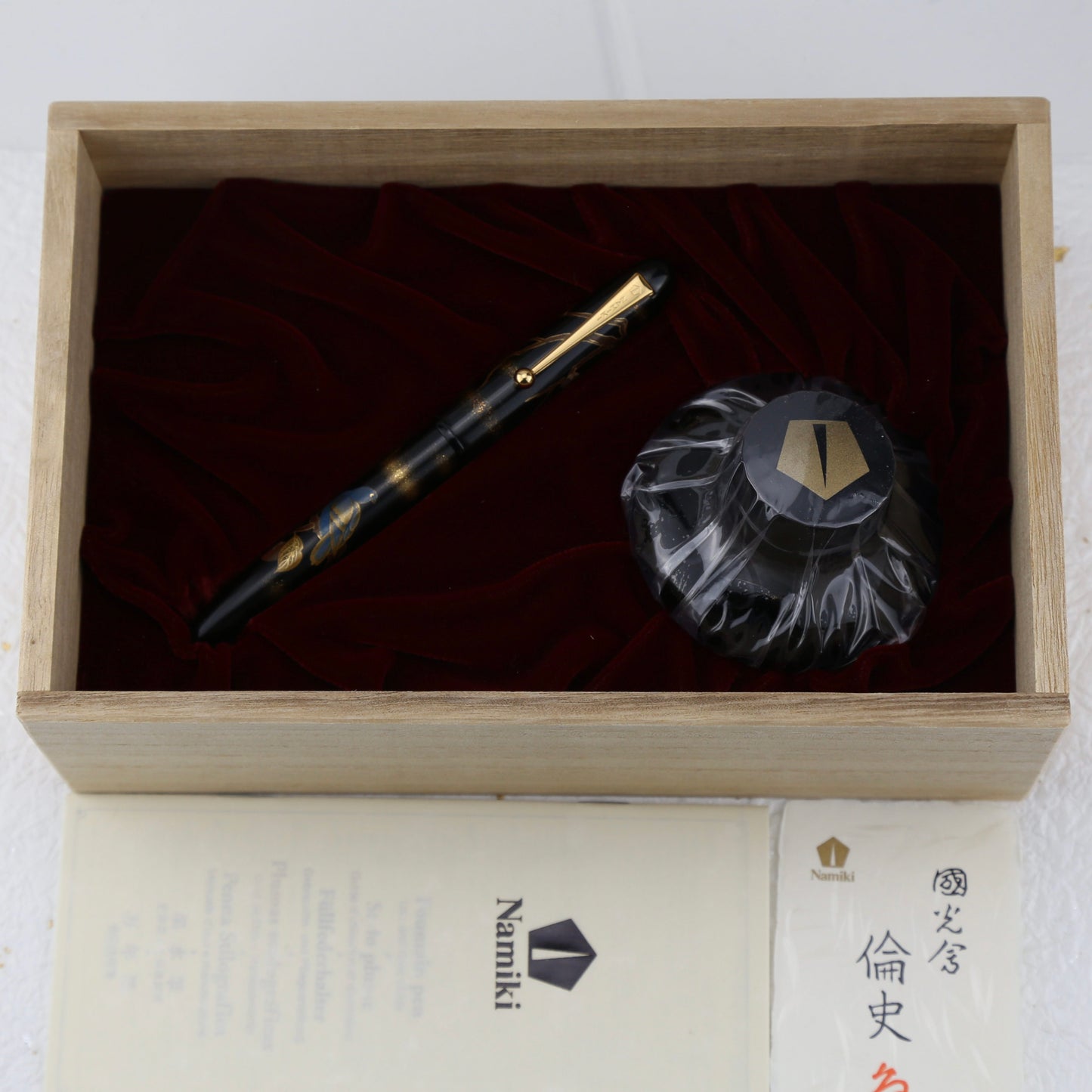 Namiki No. 10 Maki-e Fountain Pen — Pigeon & Persimmon | Discontinued