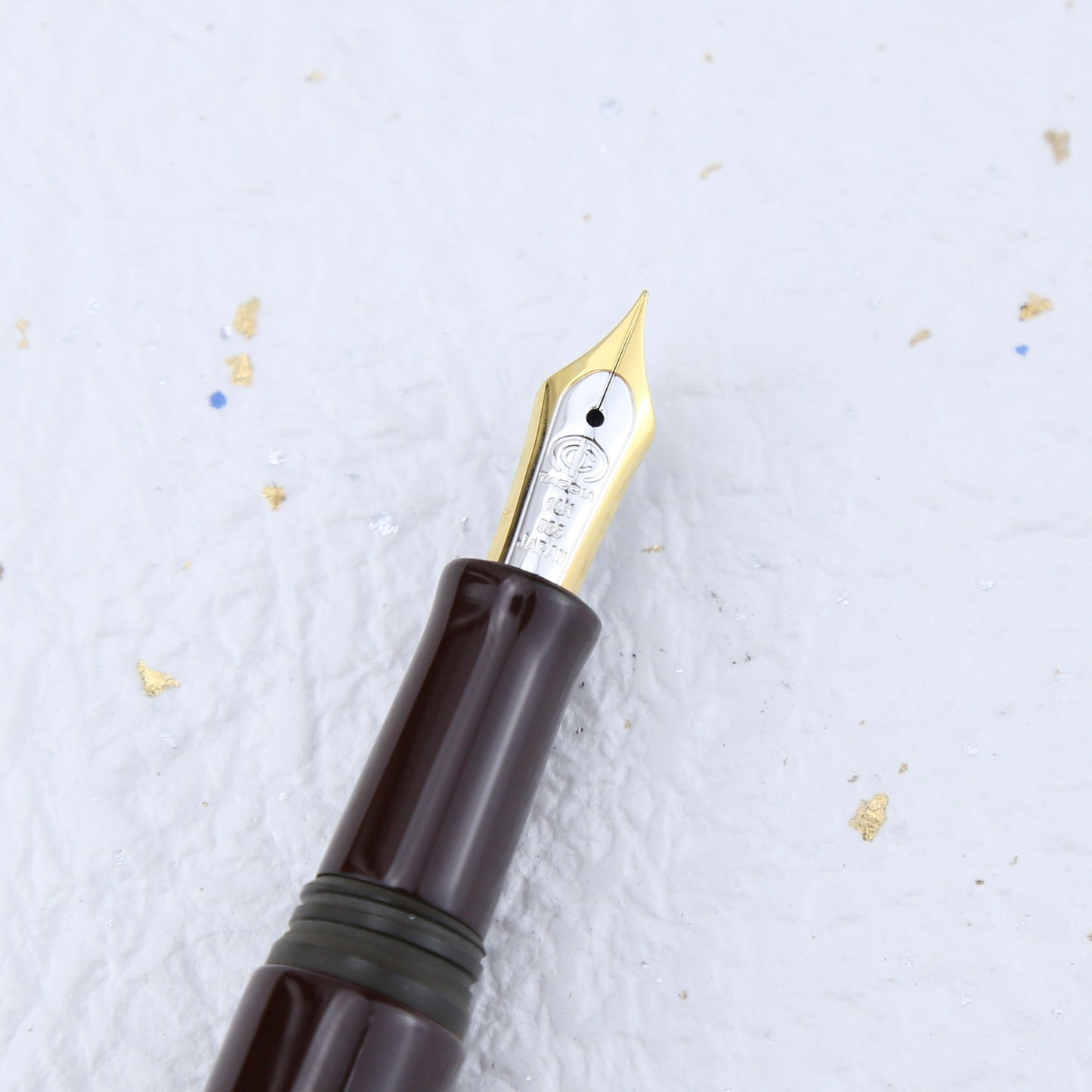 TACCIA Raden Tensai "Haruana" Limited Edition Fountain Pen | 螺钿天彩「春茜」