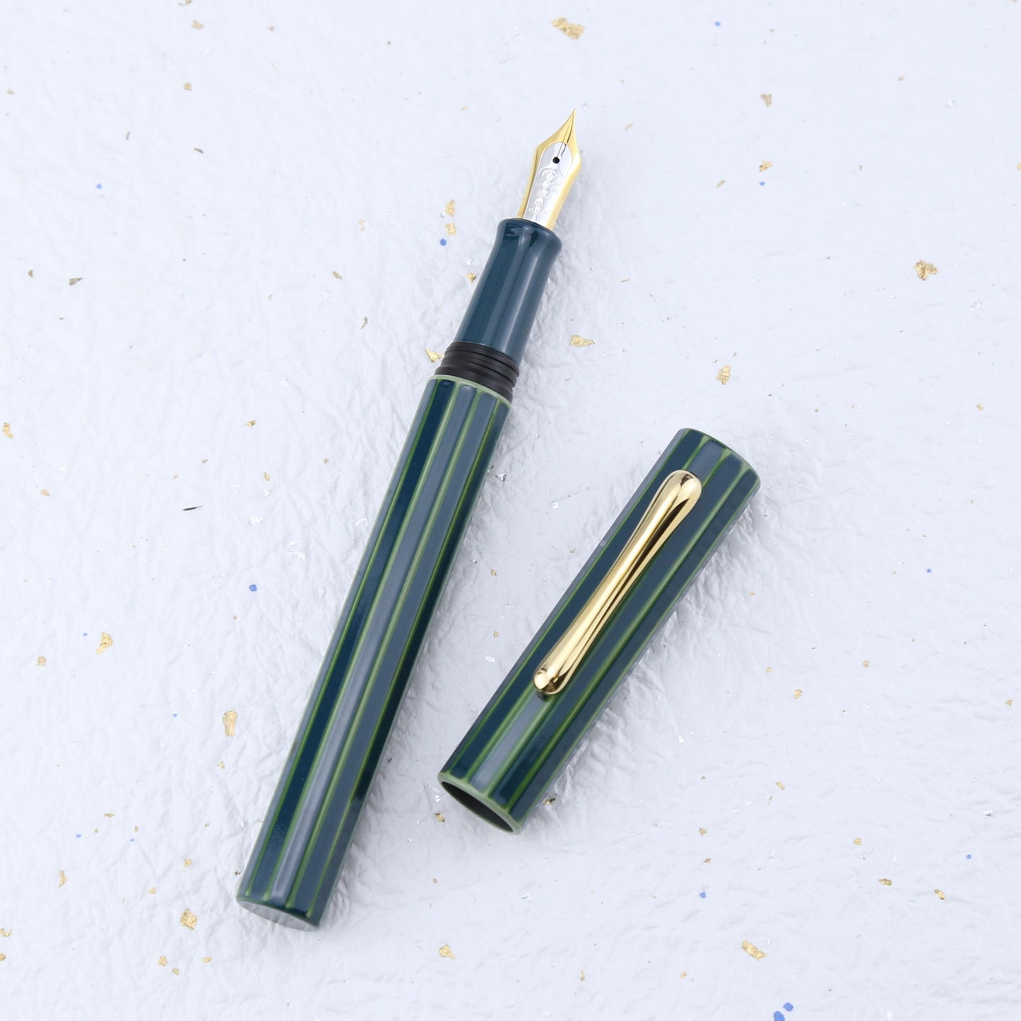 Taccia Kakutate “Midori-Yanagi” Fountain Pen