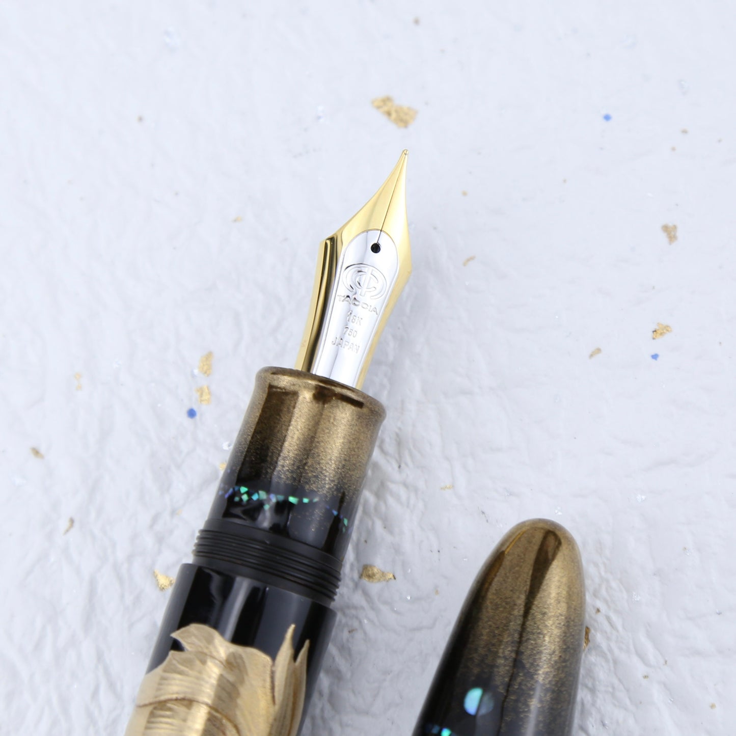 TACCIA Empress Goldfish Suaka Limited Edition Fountain Pen