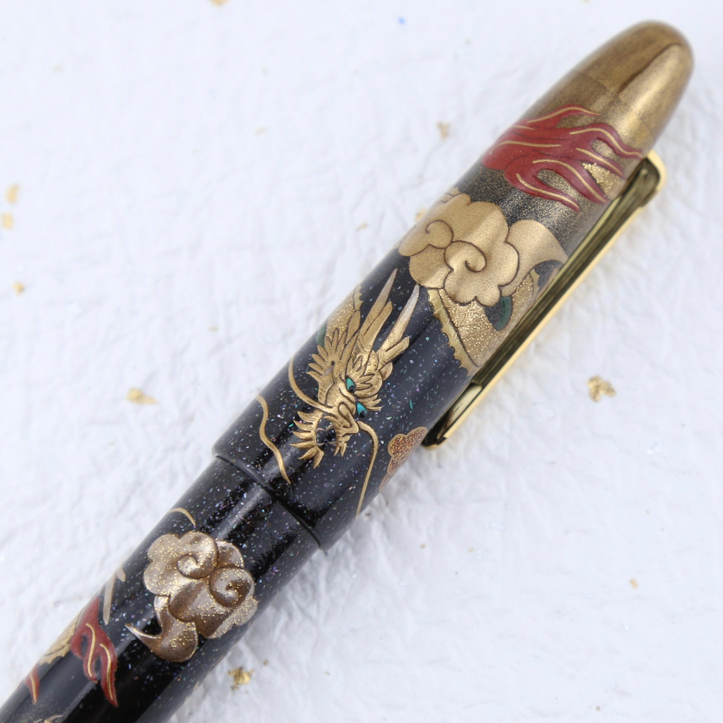 Sailor Maki-e Twin Dragons and Flaming Pearl Fountain Pen