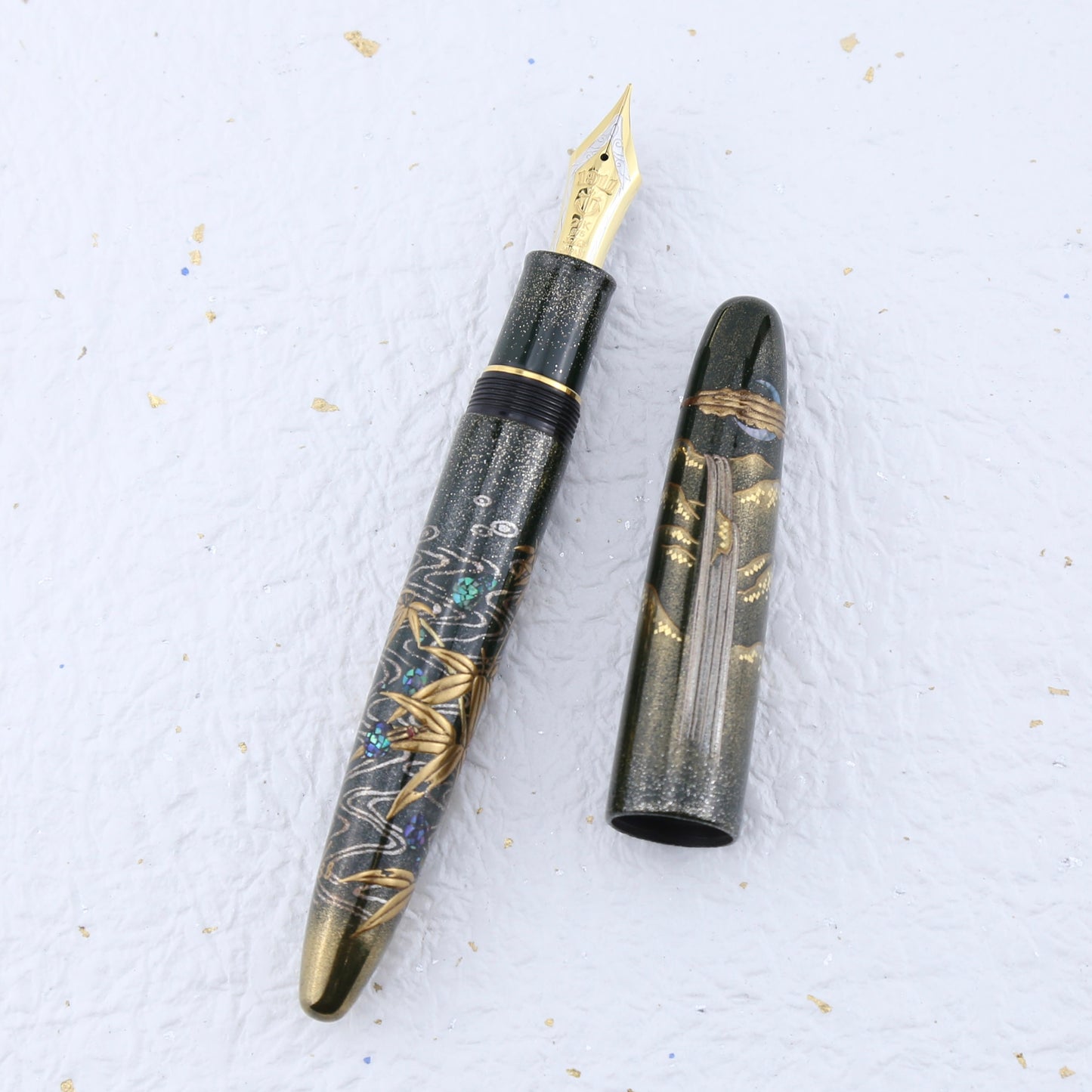 Sailor Taki to Shizen — Firefly Maki-e Fountain Pen | Limited to 28 Pieces