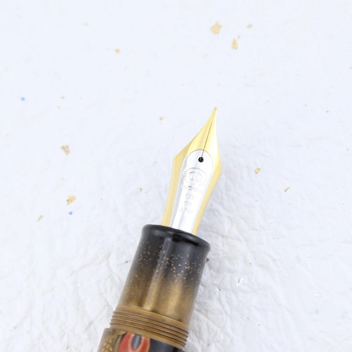 TACCIA Miyabi Empress Maki-e Dragon Fountain Pen (Ryū)